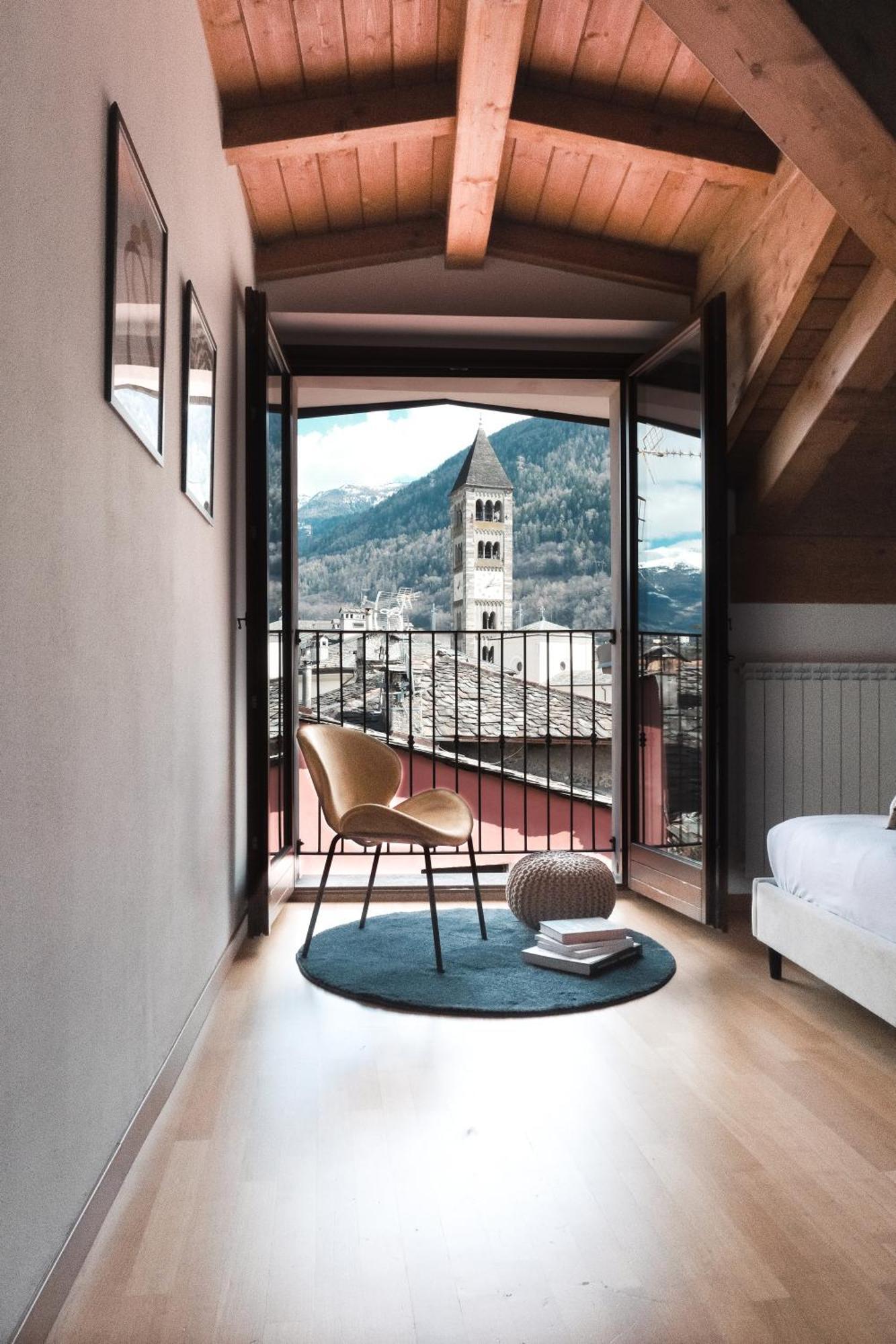 Penthouse Con Vista 6 Minuti Dal Bernina Express Apartment ตีราโน ภายนอก รูปภาพ