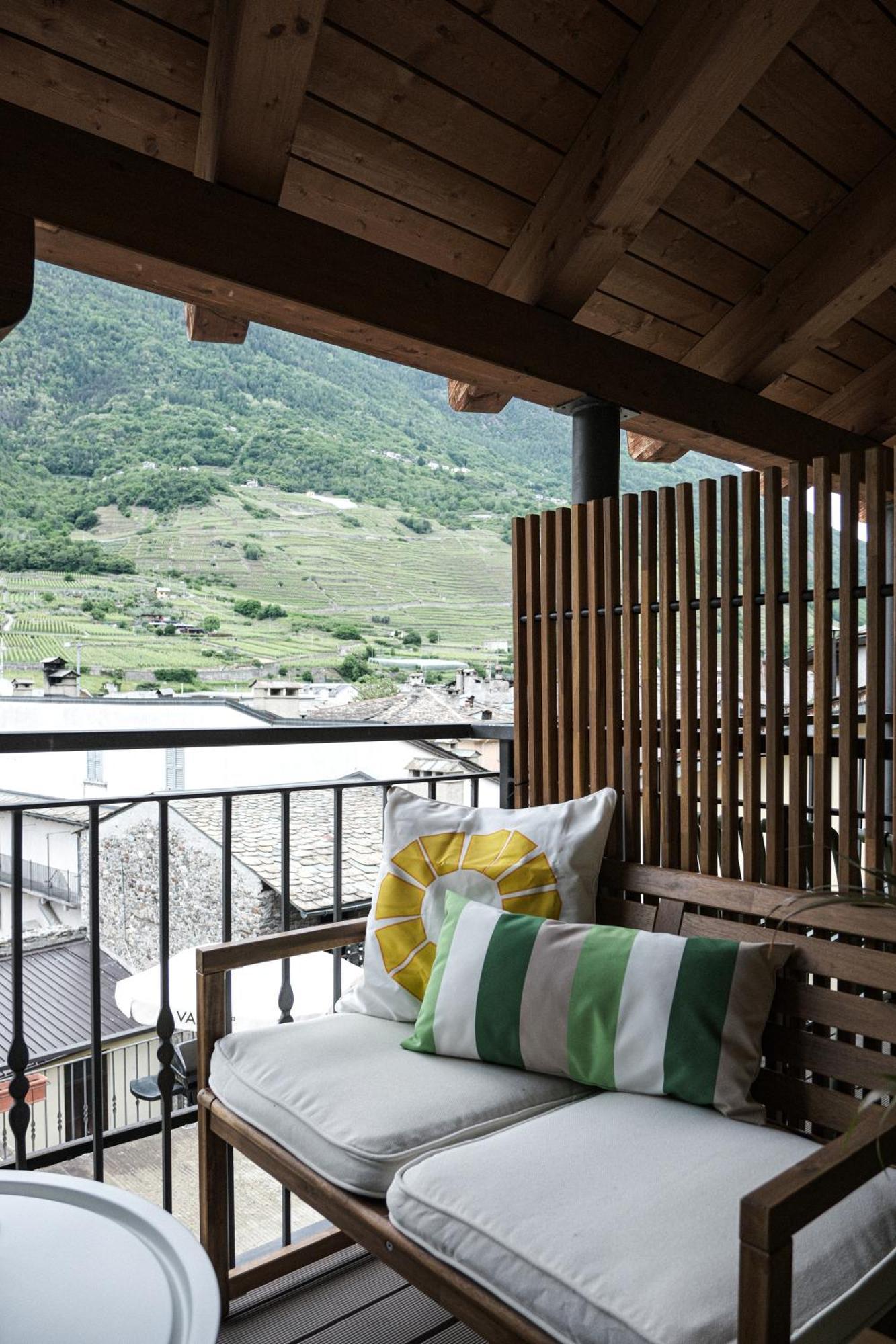 Penthouse Con Vista 6 Minuti Dal Bernina Express Apartment ตีราโน ภายนอก รูปภาพ
